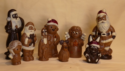 Unsere Weihnachtsfiguren stehen in den Startlöchern;-) Unsere Weihnachtsfiguren stehen in den Startlöchern;-)
